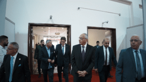 C5783.00_00_37_47.Still004